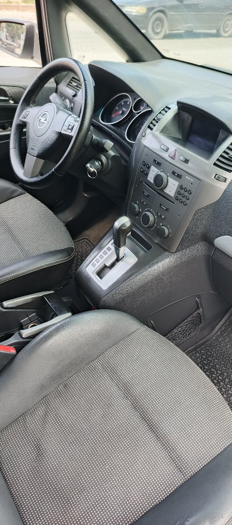 Opel Zafira, 2006, Спитамен