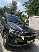 Toyota Land Cruiser 200 — фото 2 из 3