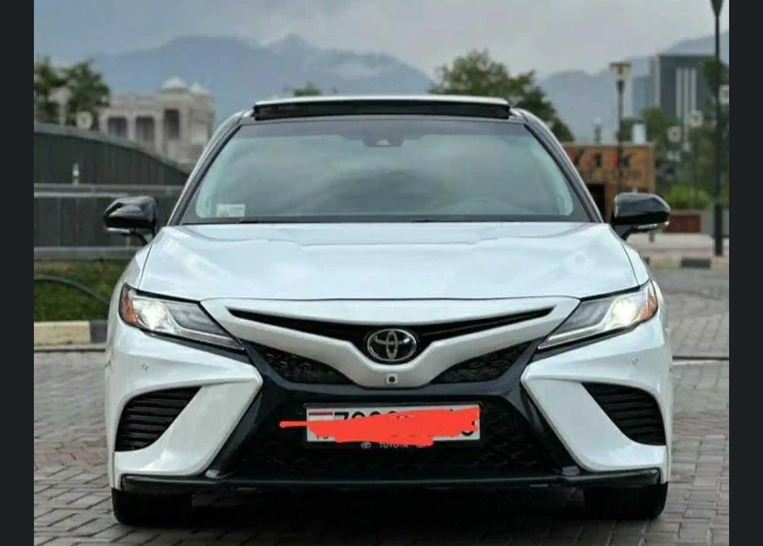 Лобовое стекло на Toyota Camry 6 XSE, Душанбе