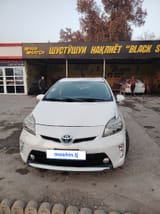 Toyota Prius 2014 — фото 1 из 14