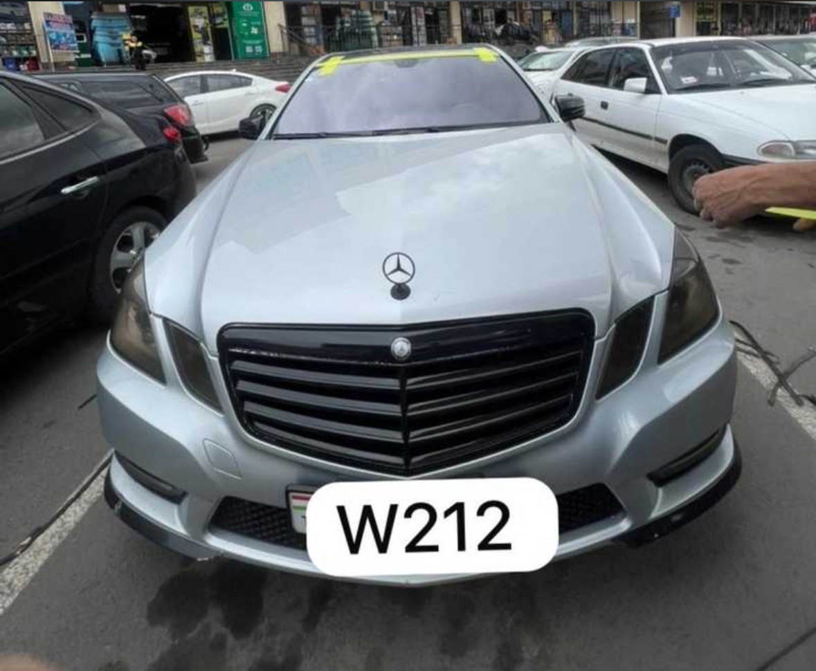 Фиолетовый стекло для Mercedes Benz W212, Душанбе