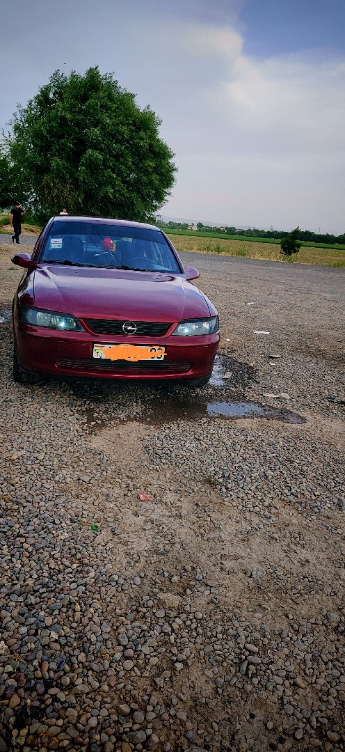 Opel Vectra B, 1996, Бохтар