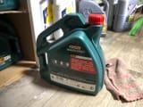 Моторное масло Castrol — фото 2 из 2