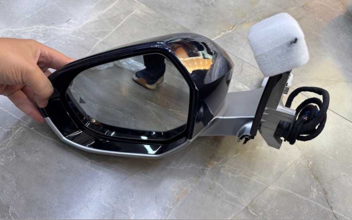 Боковое Зеркало На BMW G70, Душанбе