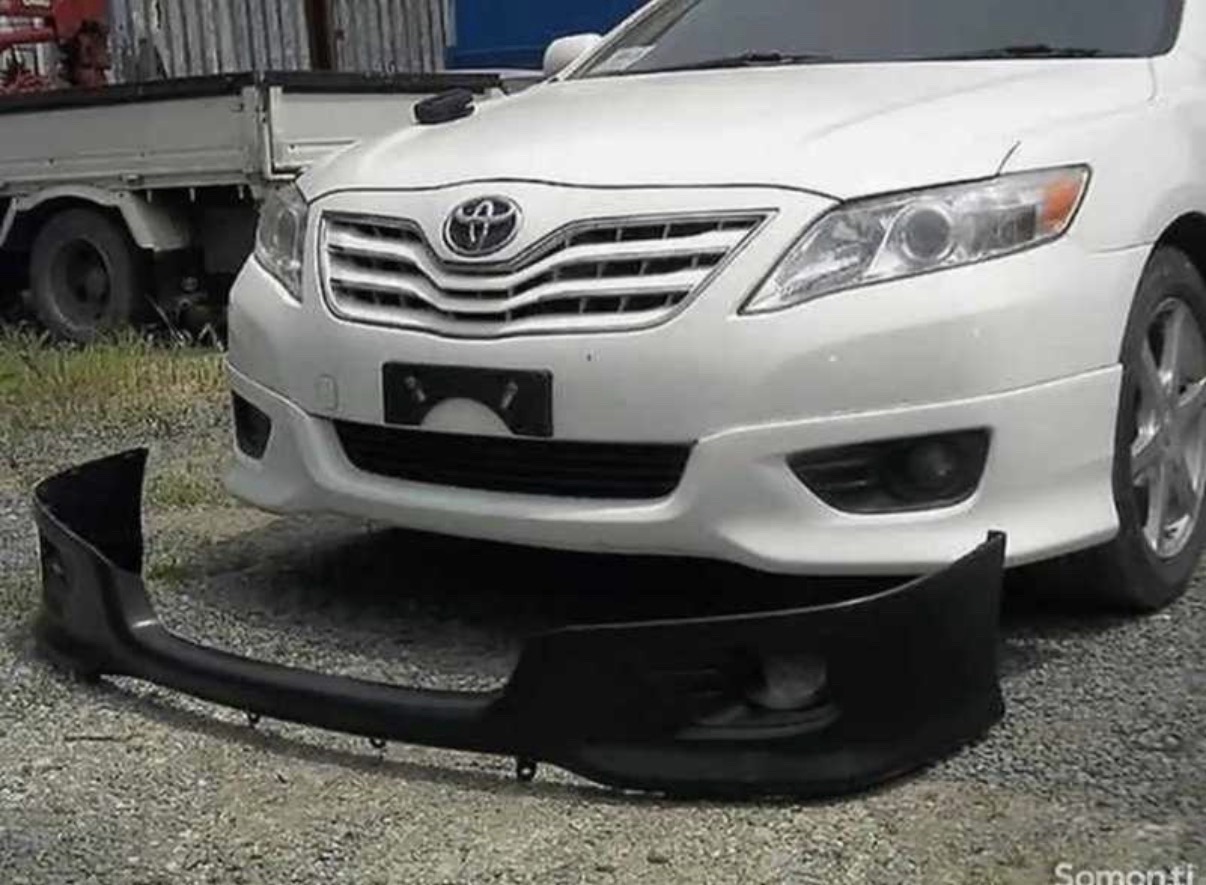 Шарлотта Передний бампер на Toyota Camry 2 2010-2011, Душанбе
