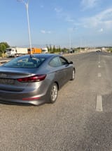 Hyundai Elantra 2017 — фото 3 из 5