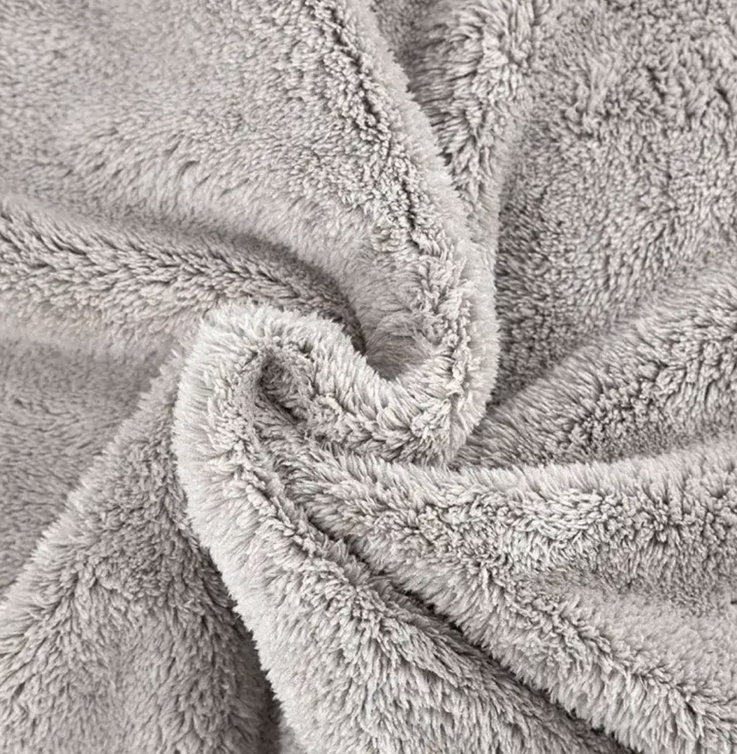 Плюшевая микрофибра для финишных работ 40-40см, 500гр/м2 ShineSystems PlushTowel, Душанбе