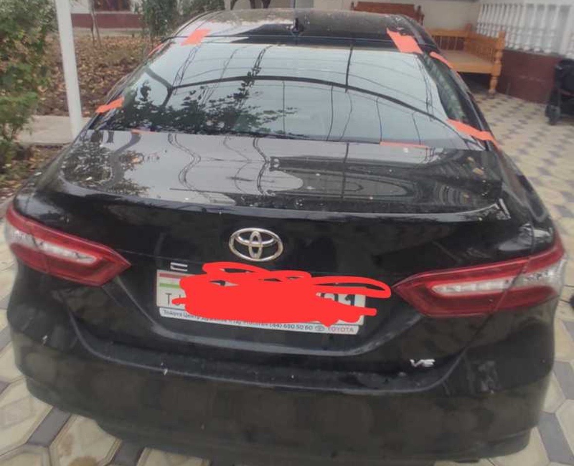 Заднее стекло на Toyota Camry 6, Душанбе