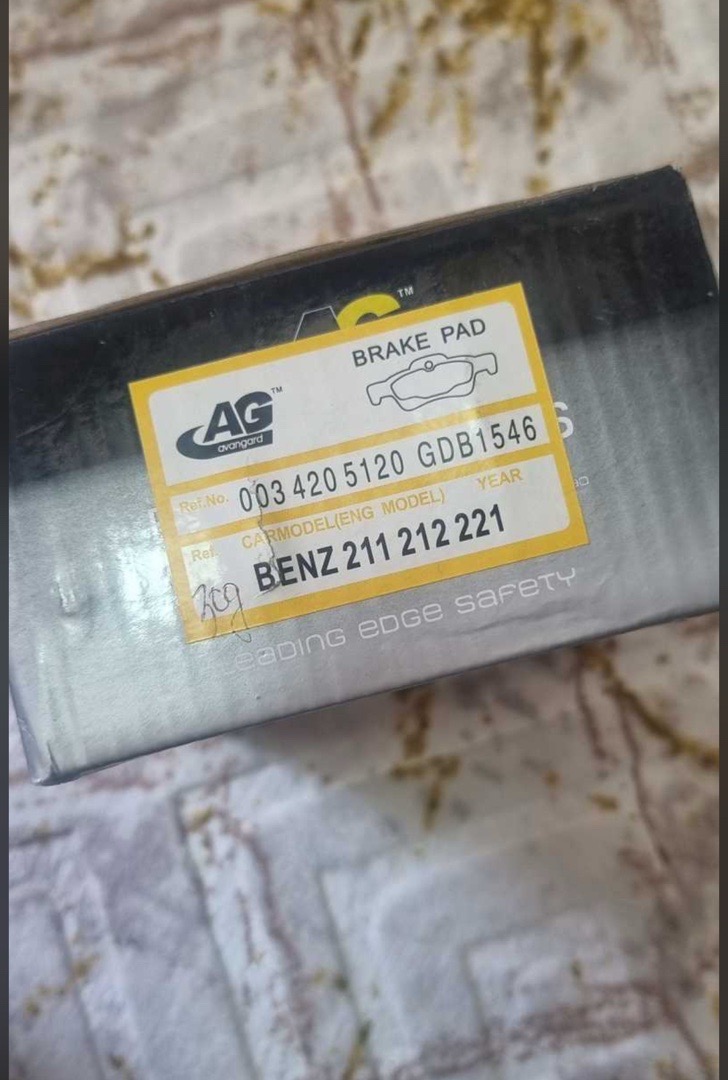 Задние тормозные колодки AG от Mercedes Benz W211, Душанбе
