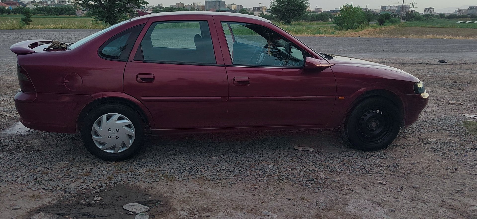 Opel Vectra B, 1996, Бохтар