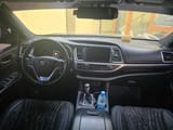 Toyota Highlander 2018 — фото 7 из 11