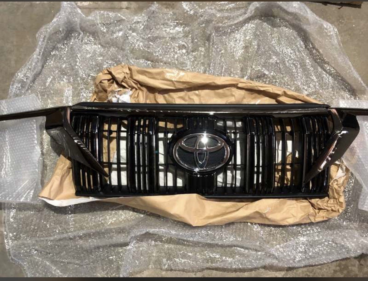 Облицовка Black на Toyota Prado, Душанбе