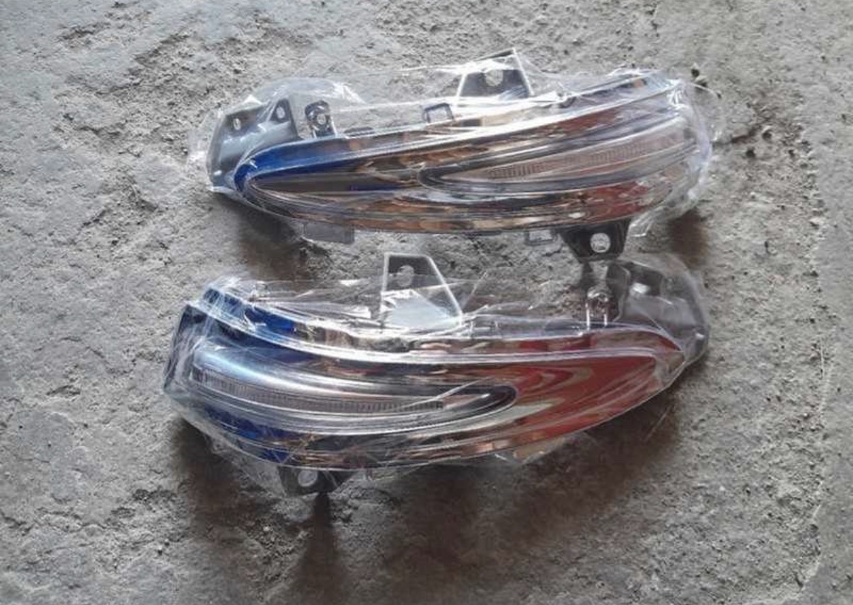 Боковые поворотники от Lexus RX 350 2010-2015, Душанбе