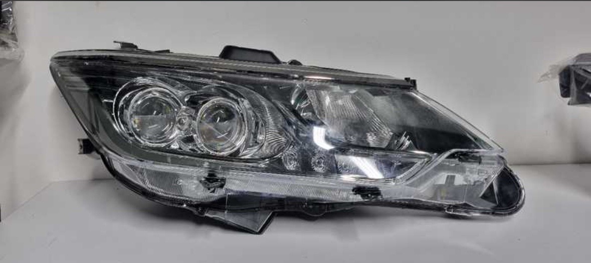 Передние фары эксклюзив для Toyota Camry 5, Душанбе