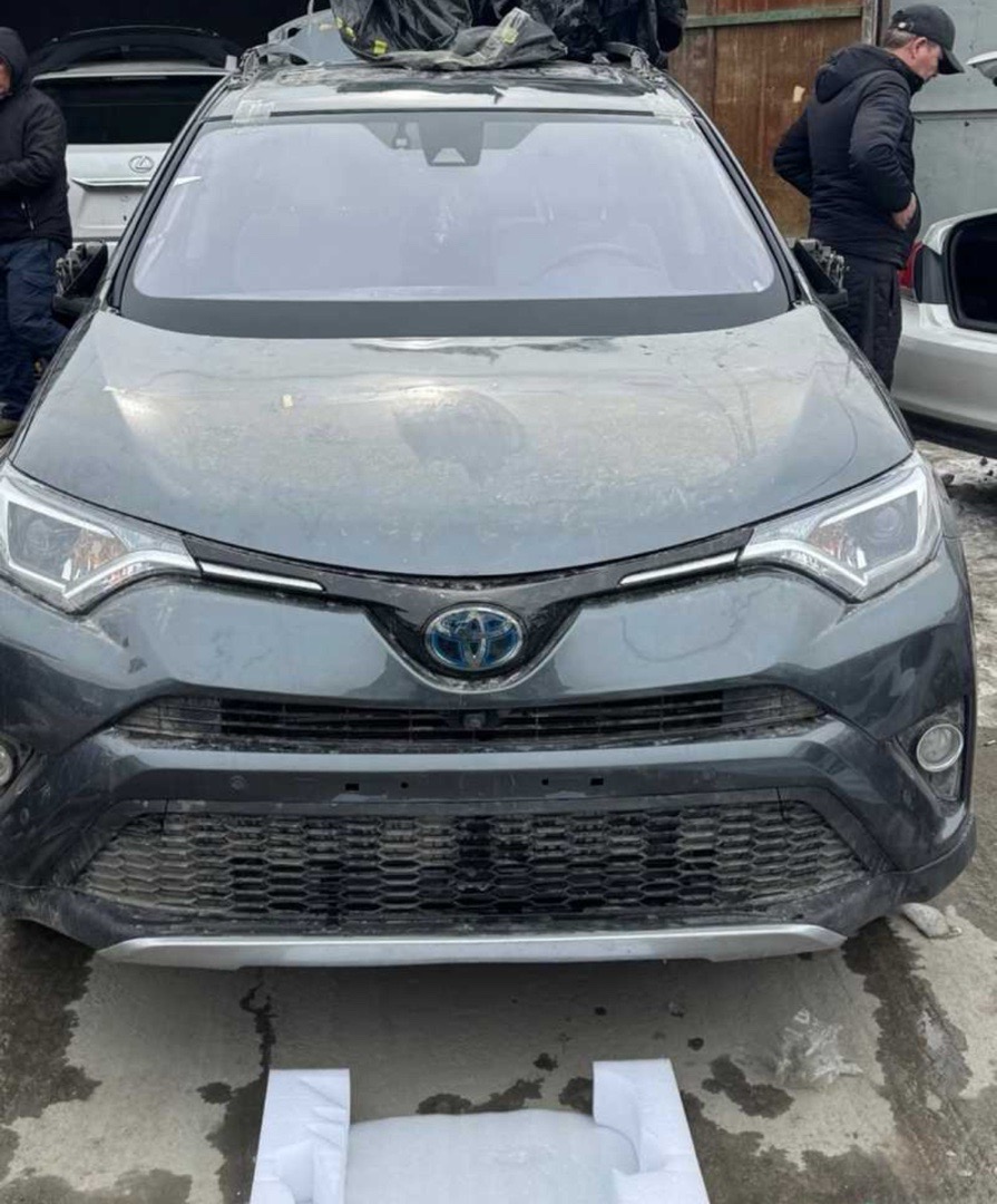 Фиолетовое стекло для Toyota RAV4, Душанбе