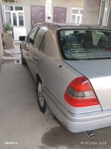 Mercedes-Benz W201 1995 — фото 4 из 5