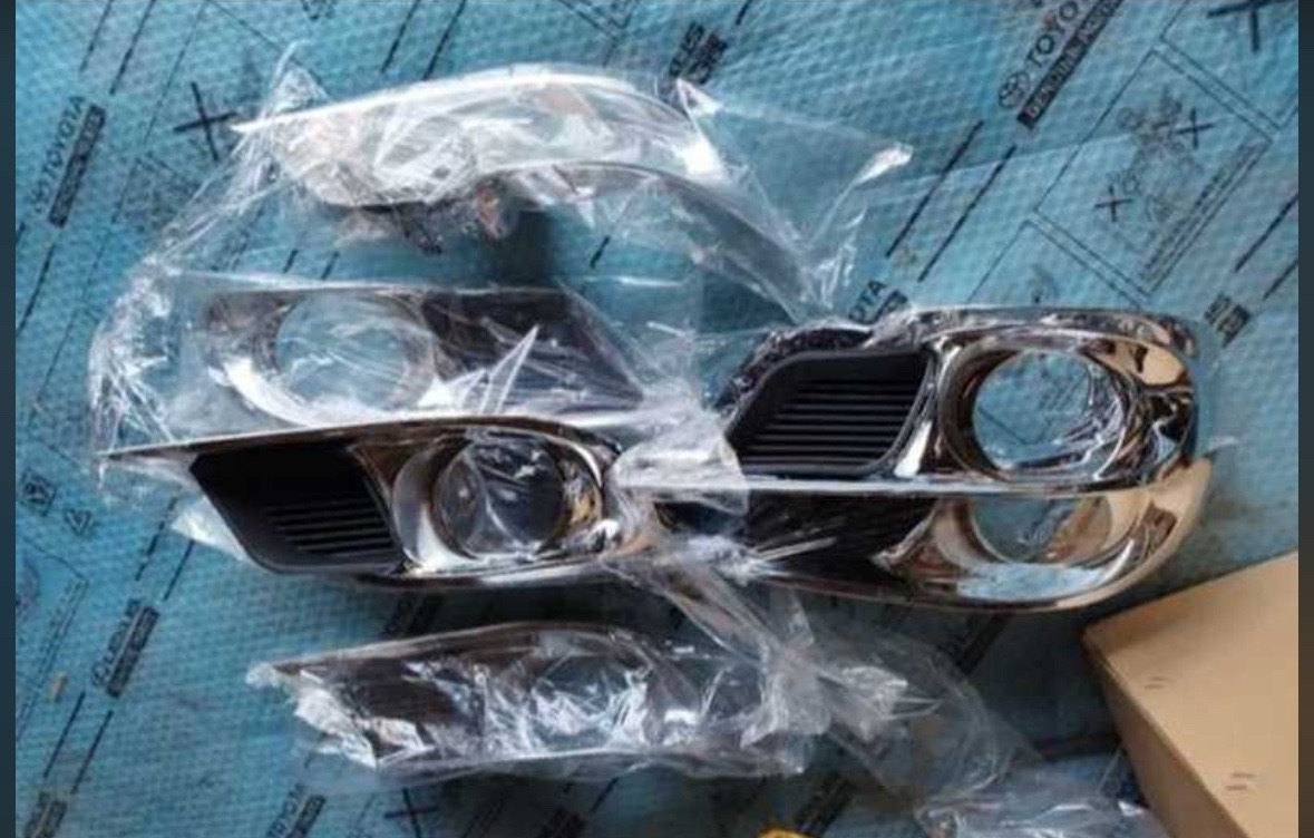 Крышка противотуманных фар от Toyota Avalon, Душанбе