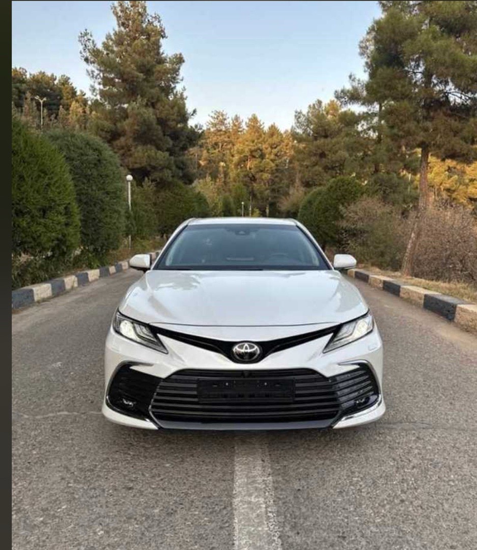 Передний бампер от Toyota Camry 6, Душанбе
