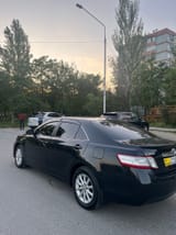 Toyota Camry 2011 — фото 5 из 8