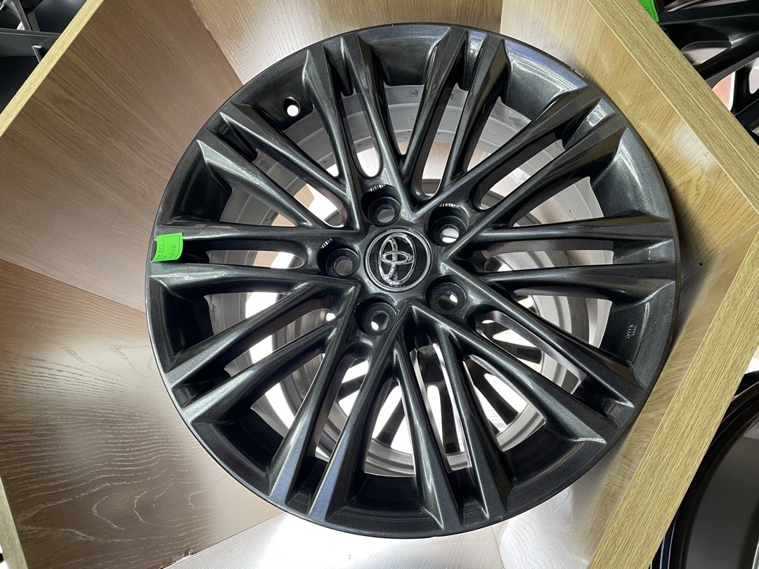 Диски литые Toyota Multi-Spoke Graphite Matte R17, Душанбе
