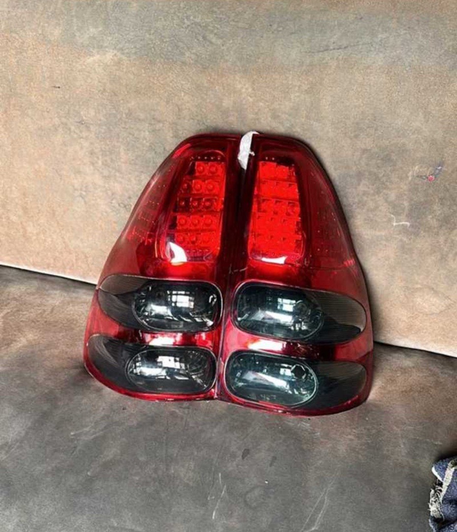Стоп фары от Toyota Prado 1, Душанбе