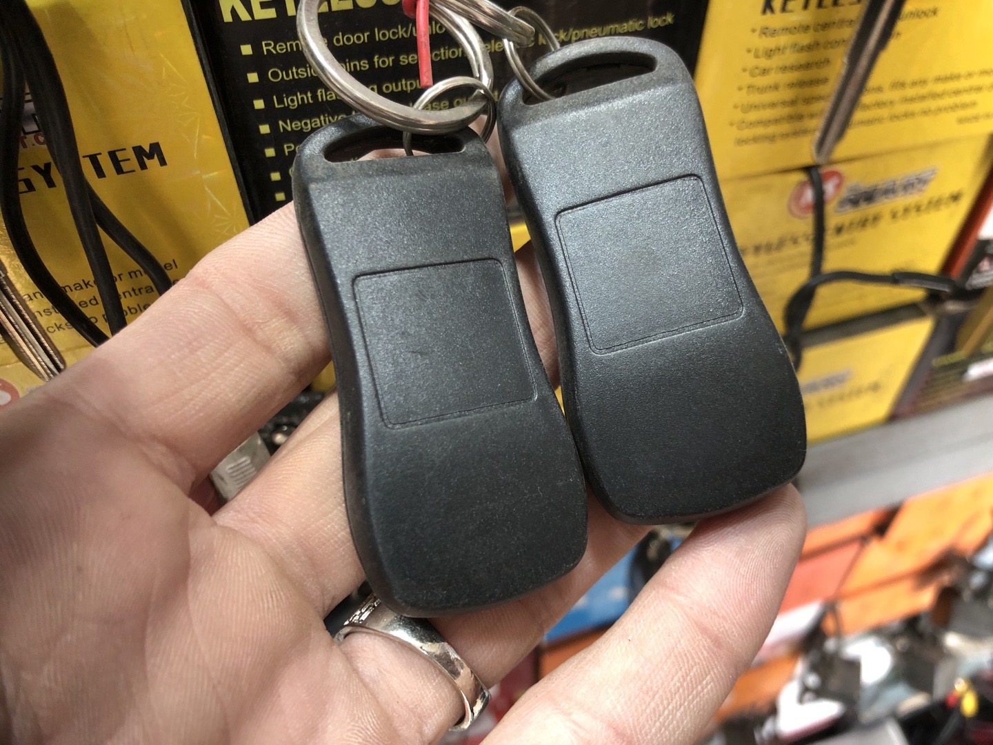 Пулти Keyless Entry (, Душанбе