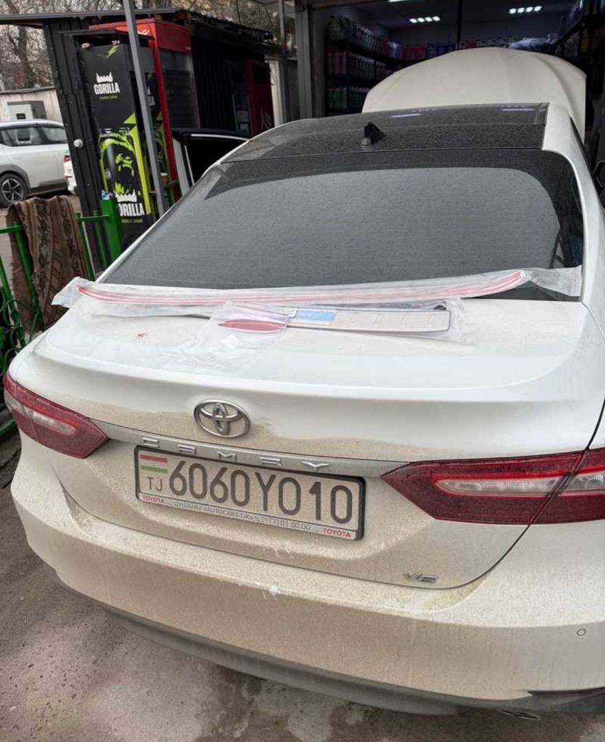 Спойлер белый для Toyota Camry 6, Душанбе