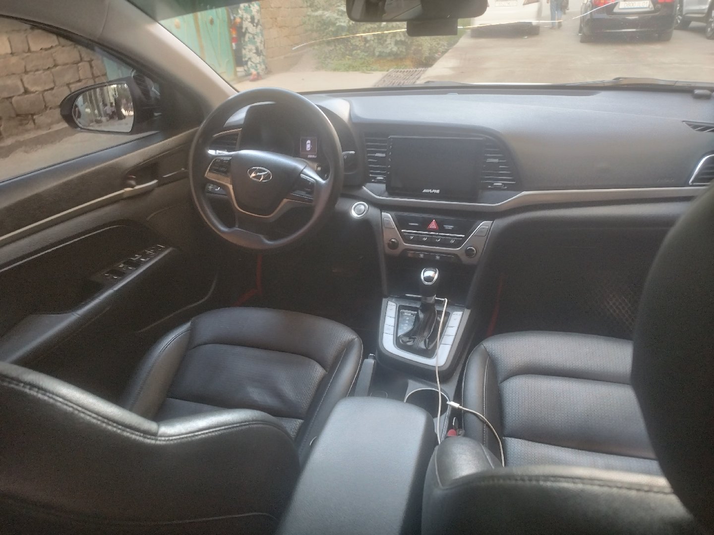 Hyundai Avante, 2017, Вахдат