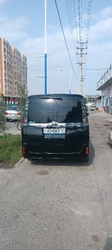 Toyota Voxy 2014 — фото 3 из 11