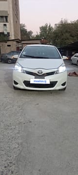 Toyota Vitz 2014 — фото 1 из 10