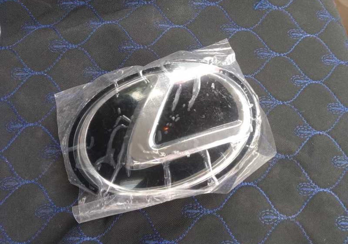 Передний стеклянный Lexus, Душанбе