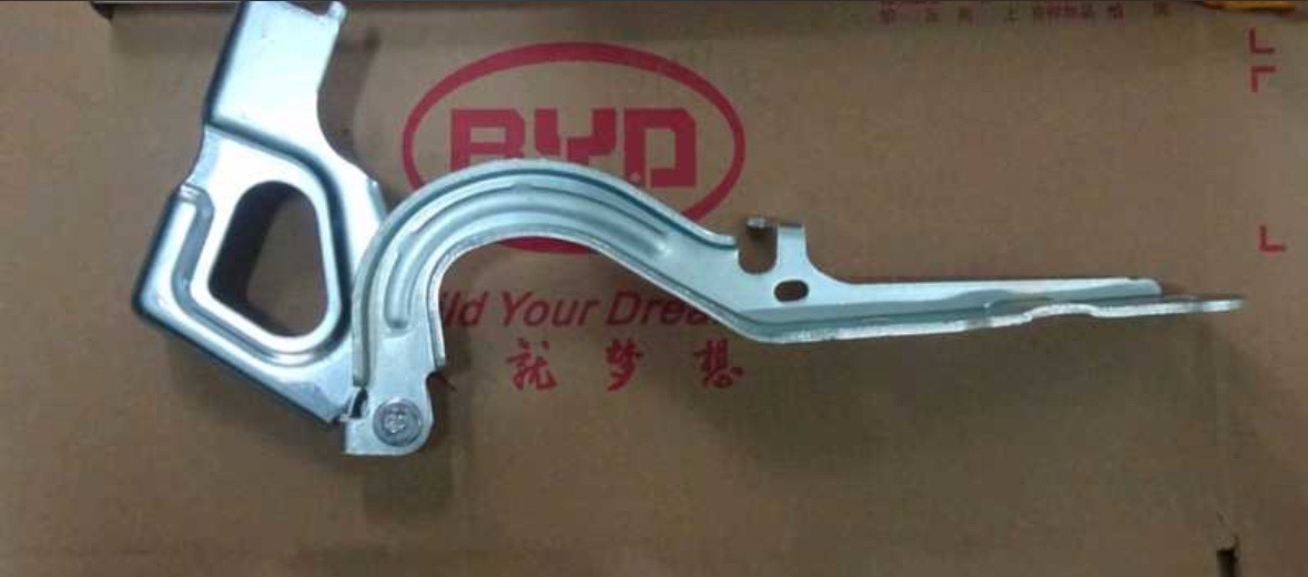 Петля капота BYD E2, Душанбе
