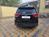 Toyota Highlander 2018 — фото 6 из 11