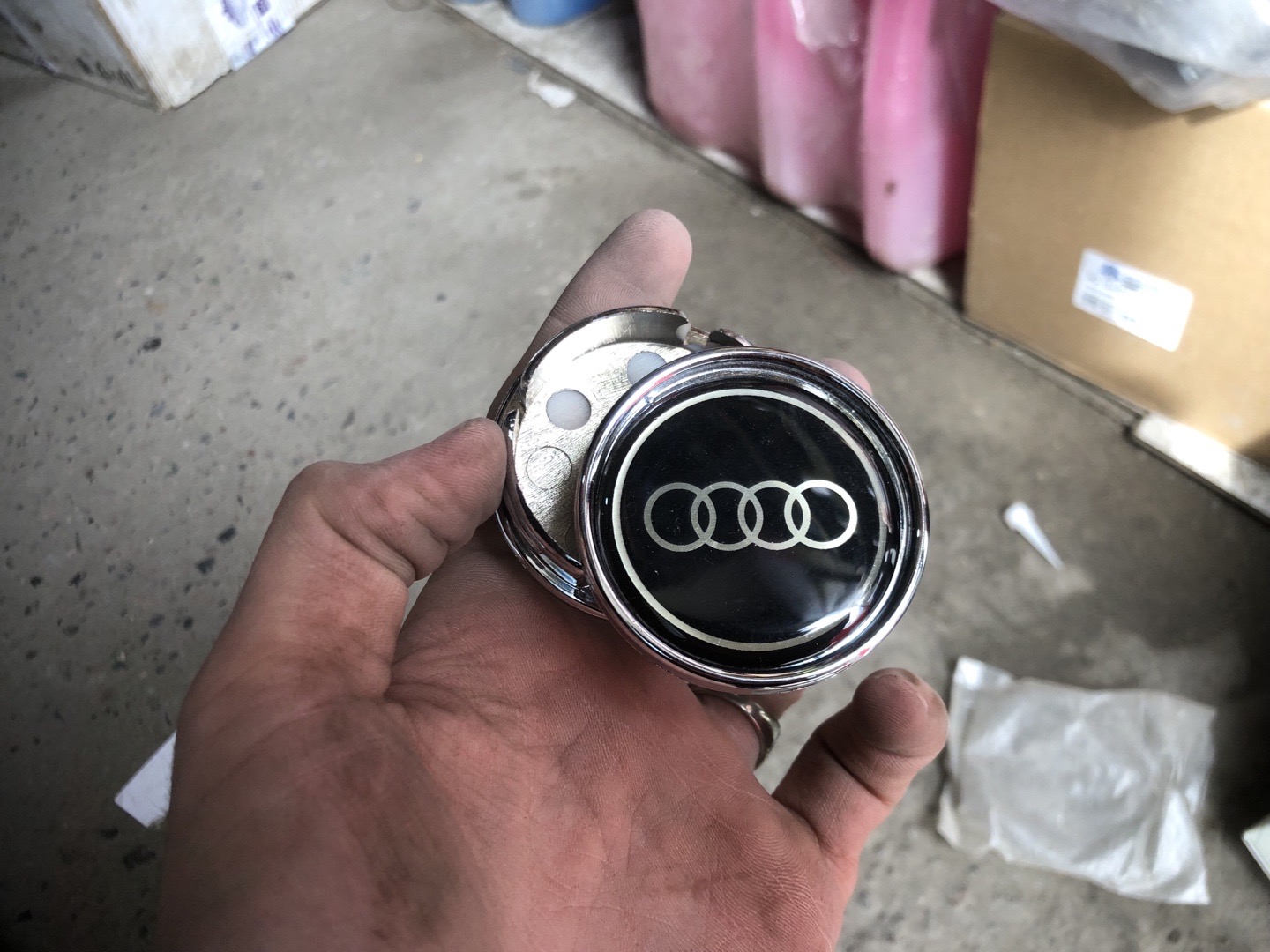 заглушки литых дисков) Audi., Душанбе